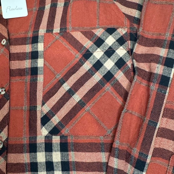 Flawless Women’s Plaid Blouse - Picture 5 of 7
